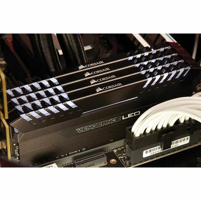 RAM Memory Corsair Revenge LED DDR4 64 GB